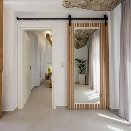 Bonsai Luxury Naxos