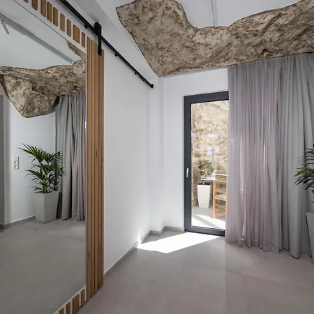 Bonsai Luxury Naxos בית נופש